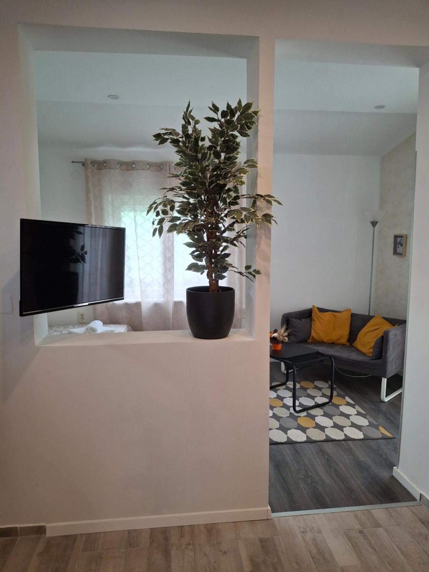 Alma Apartman