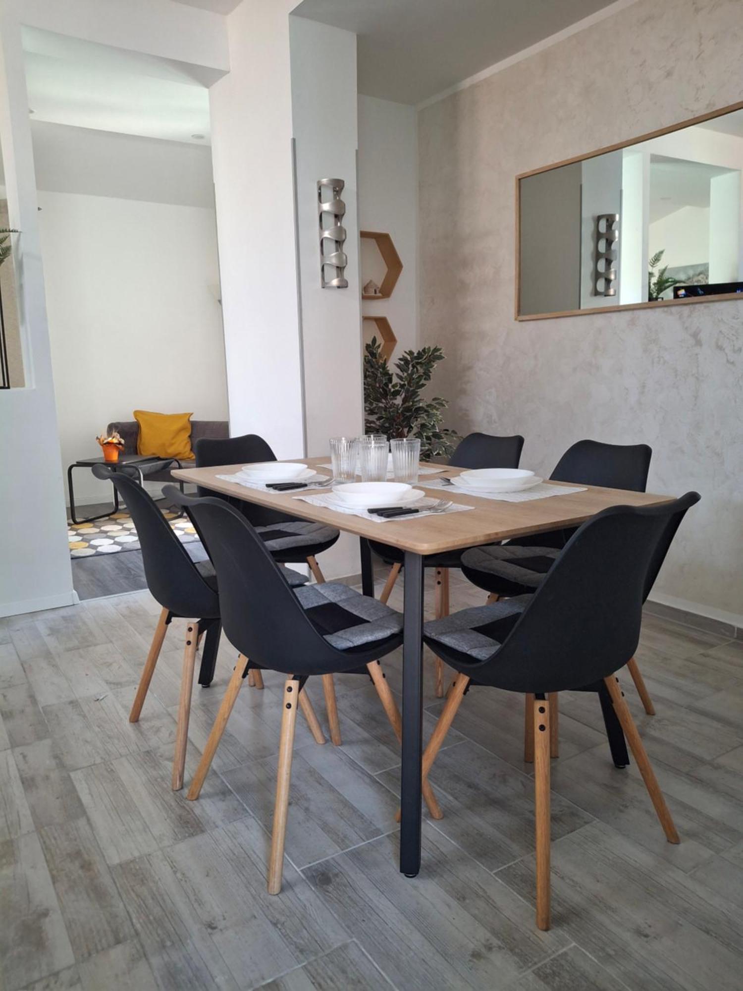 Apartment Alma *